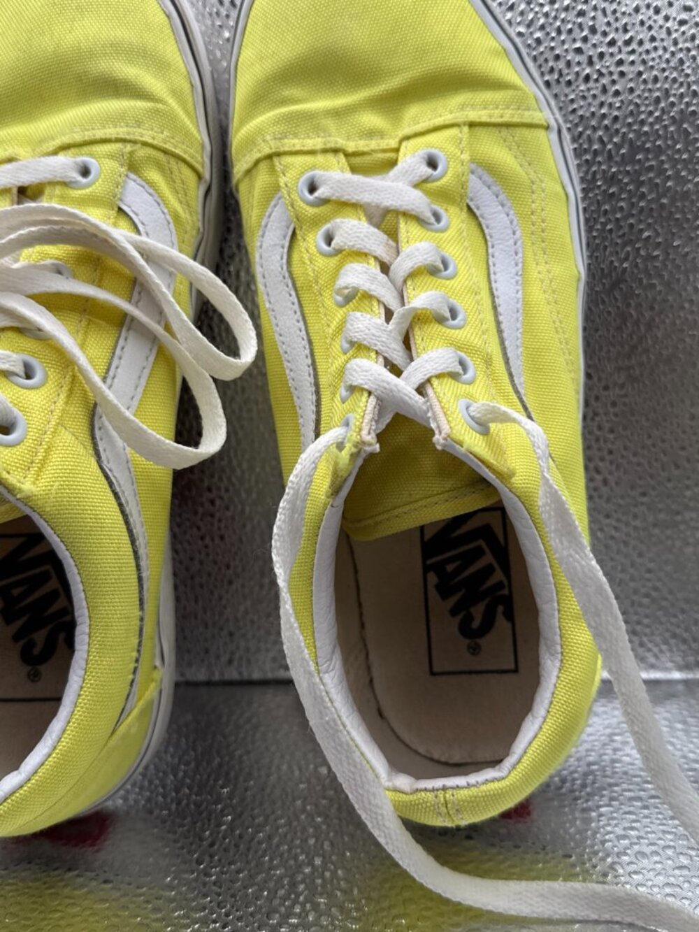 Vans Old Skool Cyber Yellow/White – Unisex – Men’s 6 Women’s 7.5 – Classic Skate